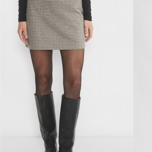 Aritzia wool skirt